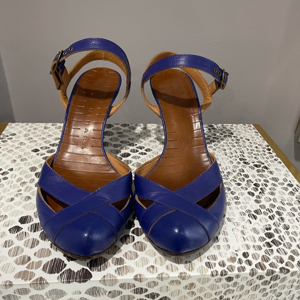 Chie Mihara leather sling back closed toe shoe